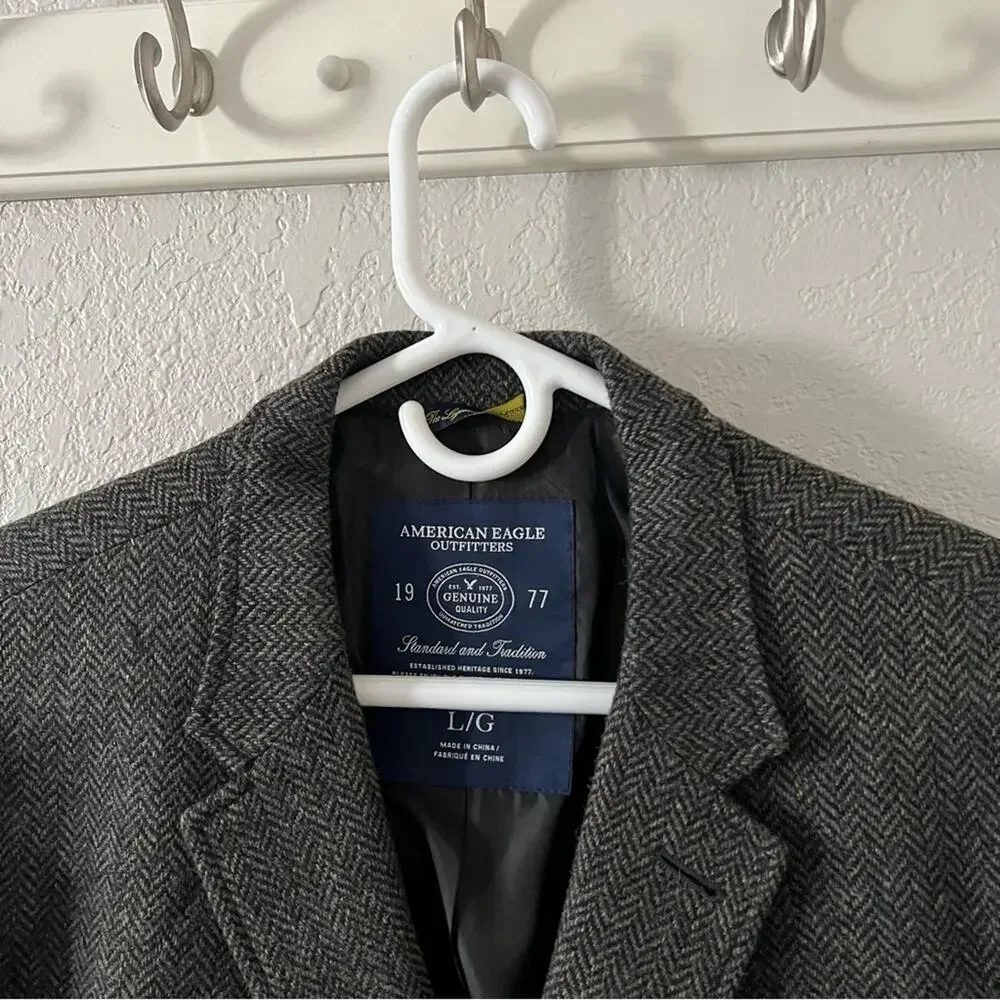 American Eagle Outfitters good preowned